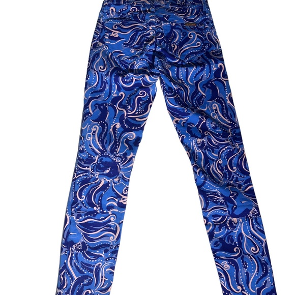 Lilly Pulitzer skinny jeans in size 00. Blue and white with gold hardware - Picture 9 of 16